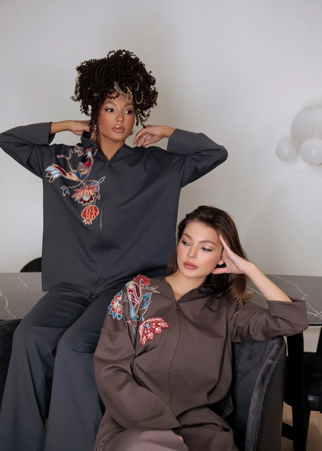 Tracksuit with suzane 