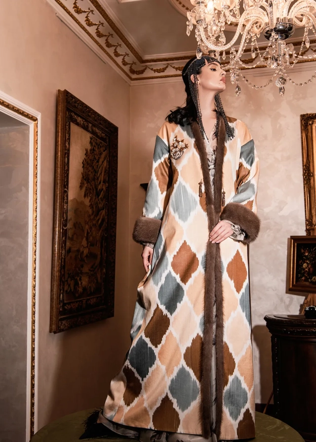 Chapan with mink fur