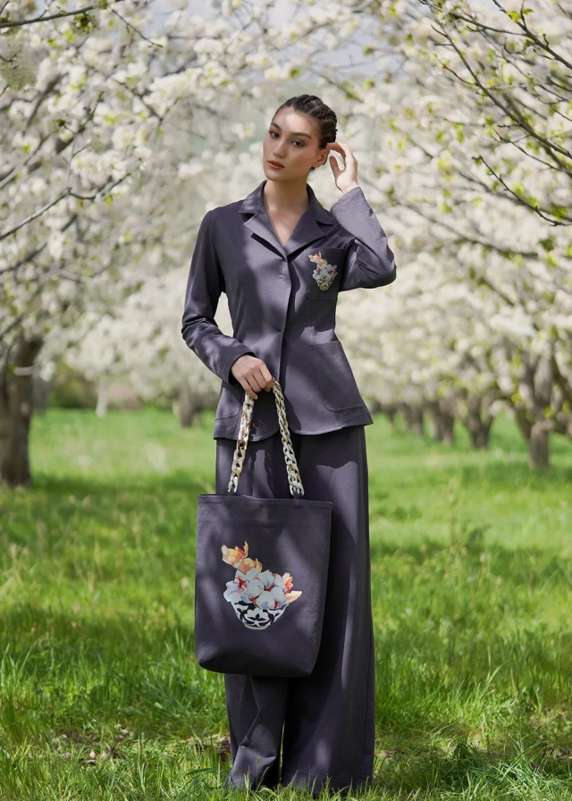 "Pahtagul" suit
