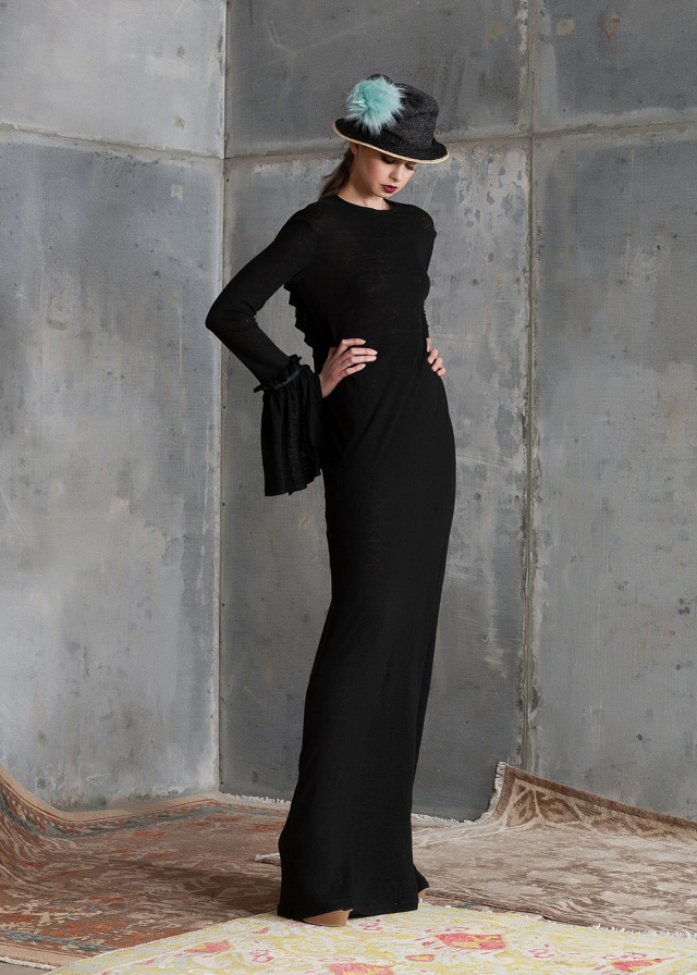 Maxi dress and hat with decor 