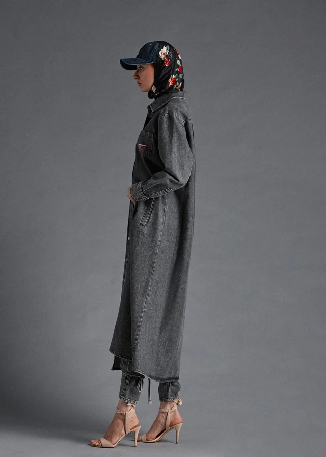 Long shirt  with embroidery  1
